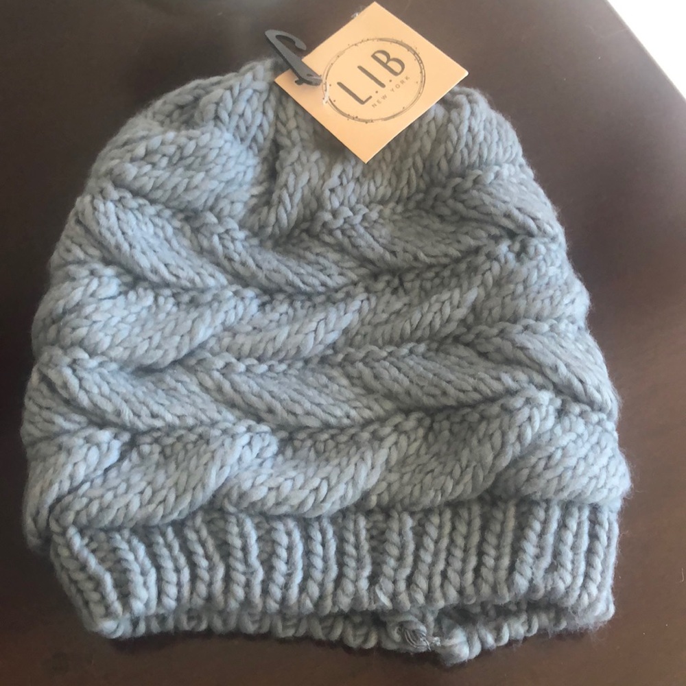 “Messy Bun” Pony Tail Beanie - grey